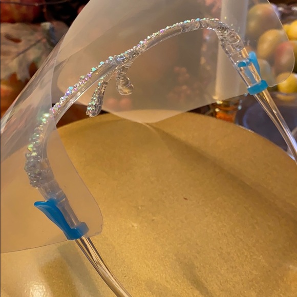 Face shield - Picture 5 of 6